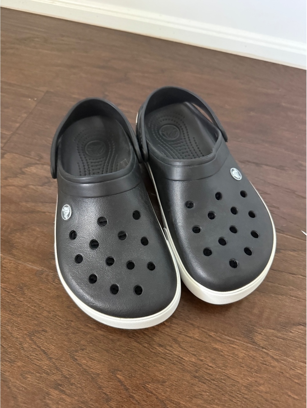 NWOT Crocs Crocband Clogs Sandals Shoes Black White Unisex Mens 7 Womens 9